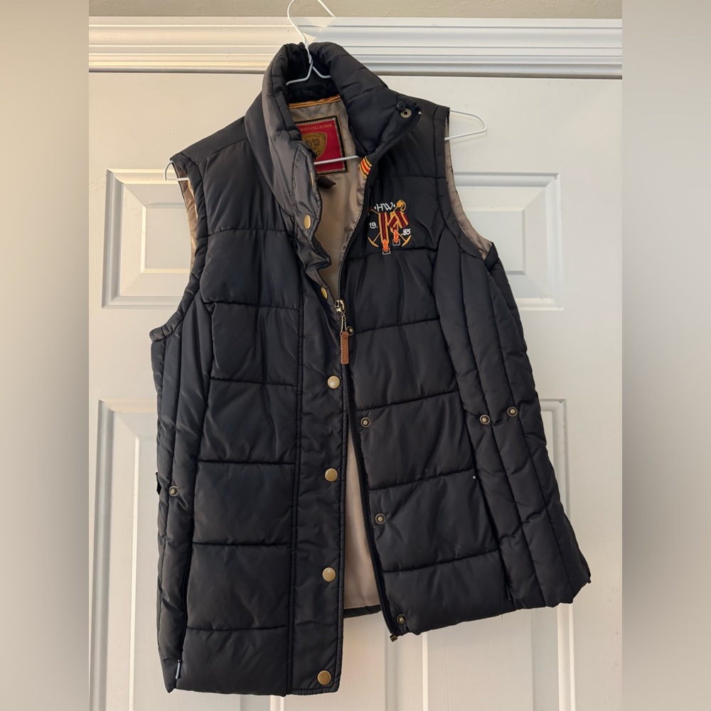 Like new HORSEWARE vest…